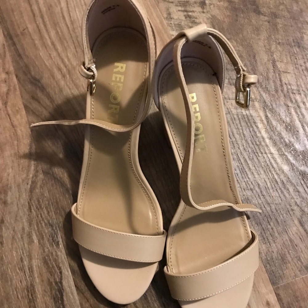 Dress shoes